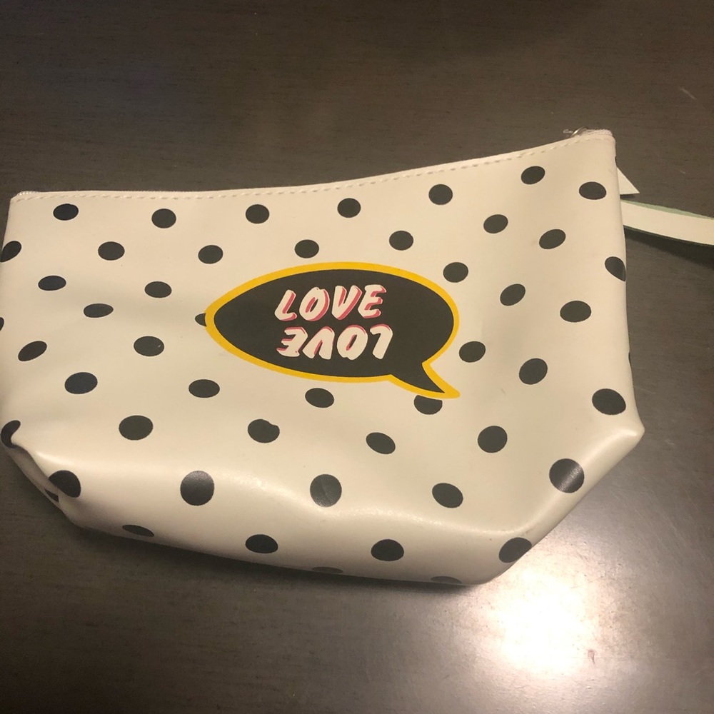 Makeup bag - Picture 2 of 3